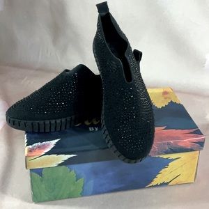 ITALINA - *NIB* - Black Suede Embellished Shoes - Size 6.5